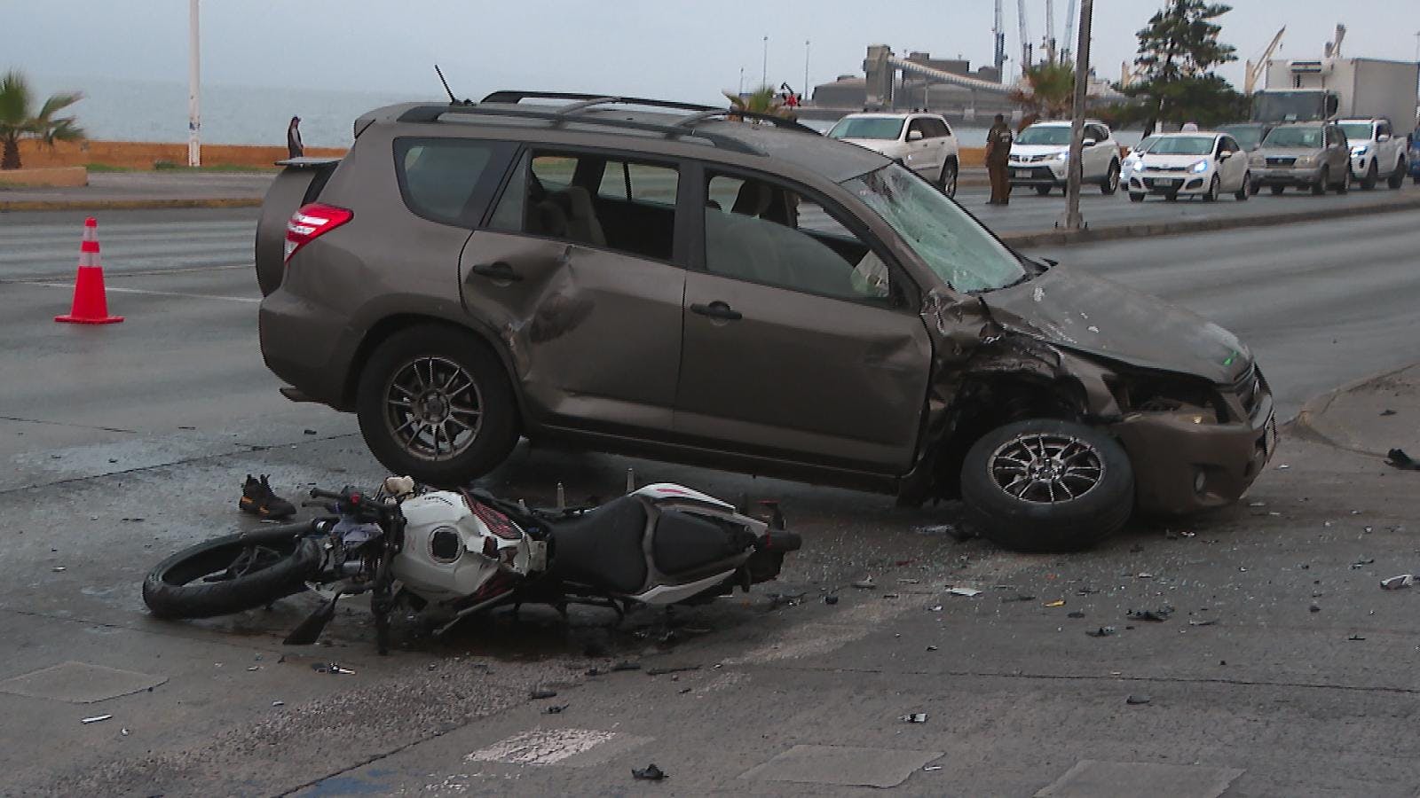 Un motorista falleció en una violenta colisión con otro vehículo en el sector sur de Antofagasta 