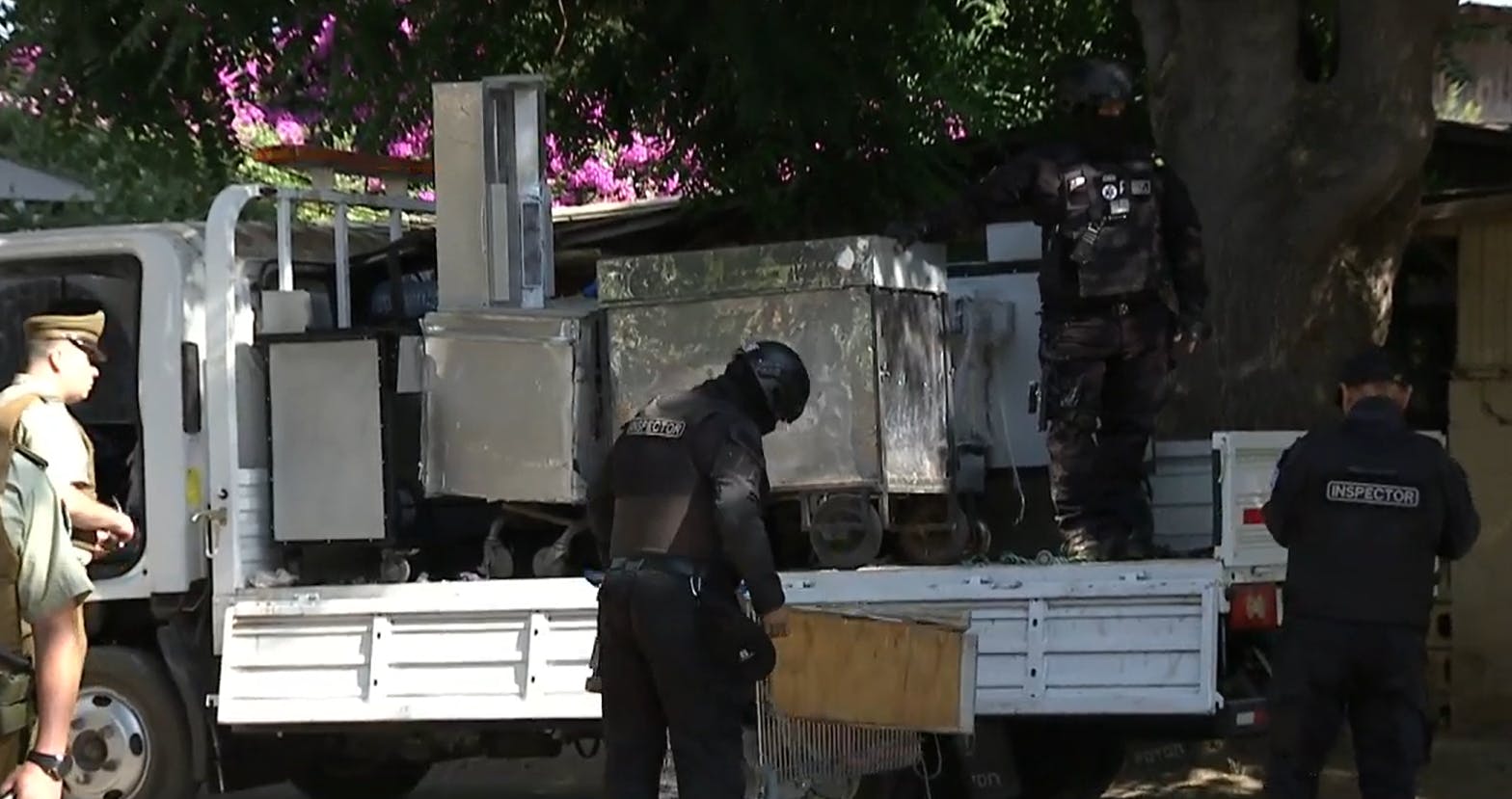 Realizan allanamiento de carros de comida clandestina en Estación Central 