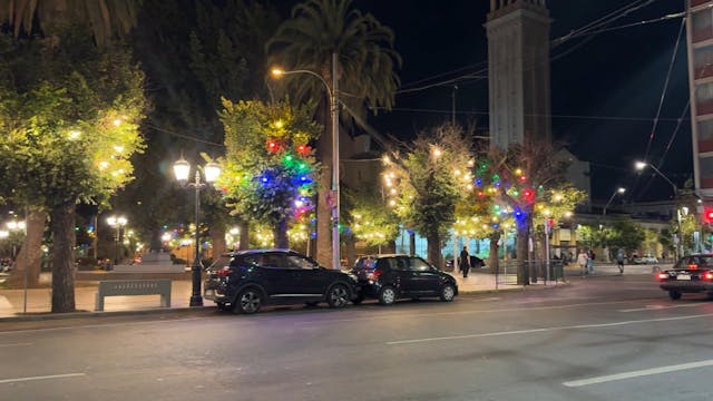Valparaíso presentó una iluminada y navideña Plaza Victoria