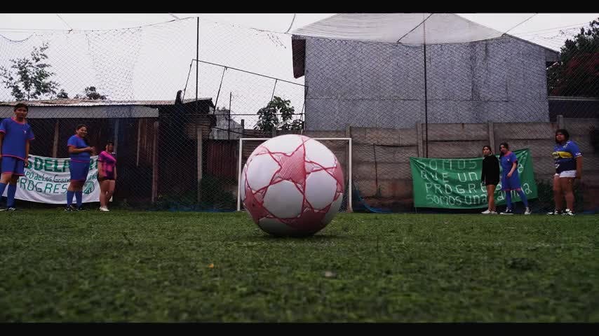 NTV y cortometrajes del Festival Ojo de Pescado: Bajo el mismo cielo