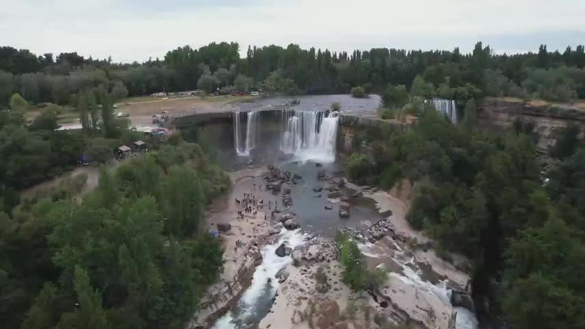 El Salto del Laja y sus campings son ideales para pasear y relajarse este verano