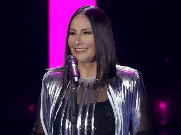 Laura Pausini encanta esta noche de competencia