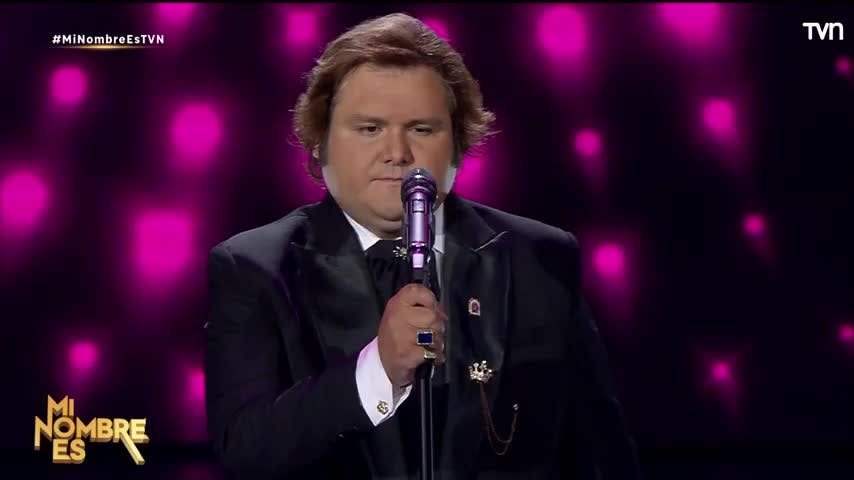 Juan Cáceres conquistó a los presentes con su tributo a Engelbert Humperdinck