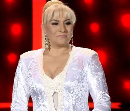 Qué ganas de no verte nunca más: Valeria Lynch domina el escenario