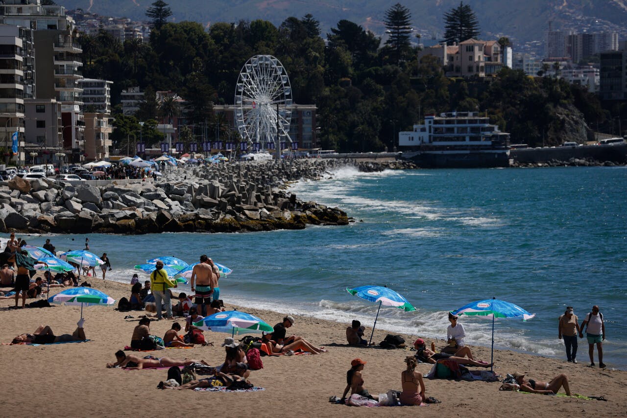 Revisa el informe del tiempo para el primer fin de semana del 2025