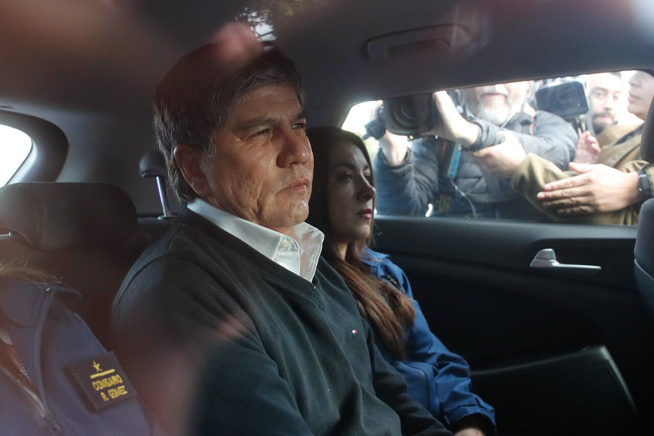 ¿Quién paga la defensa de Manuel Monsalve?