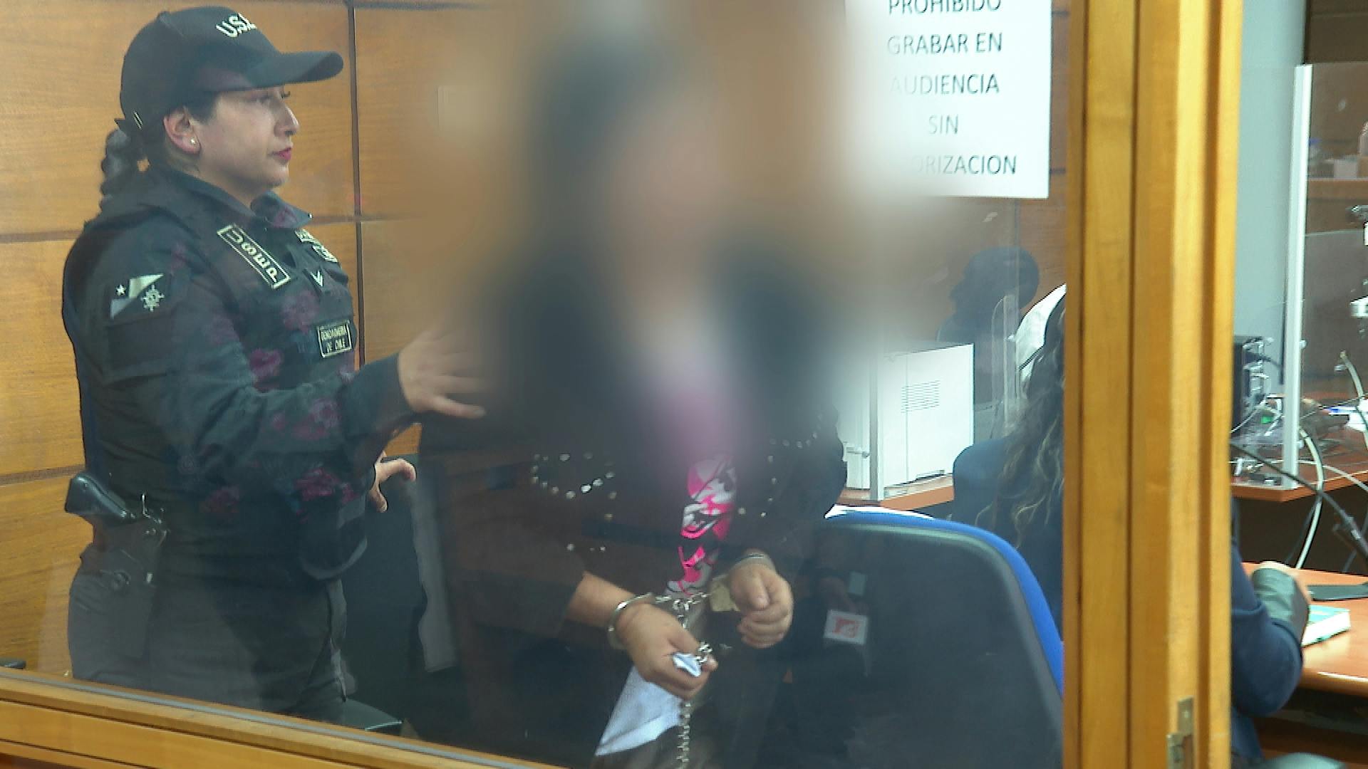 Fiscalía formaliza a agresora de anciando por otro delito