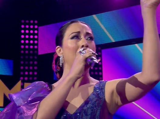 Dueña de una voz extraordinaria Isabel Pantoja en "Mi Nombre Es"