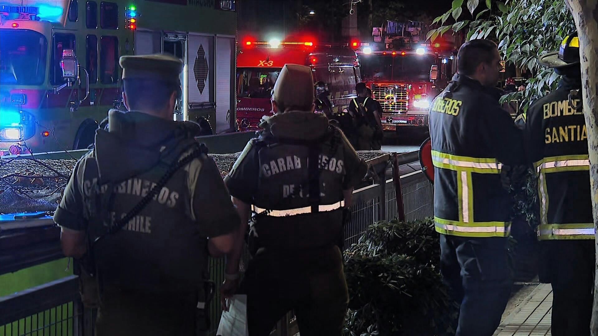 Incendio en subterráneo de edificio en Providencia dejó un fallecido