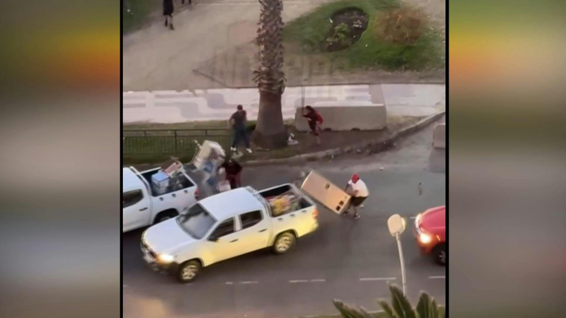 Ataque de comerciantes ambulantes a funcionarios municipales en Viña del Mar
