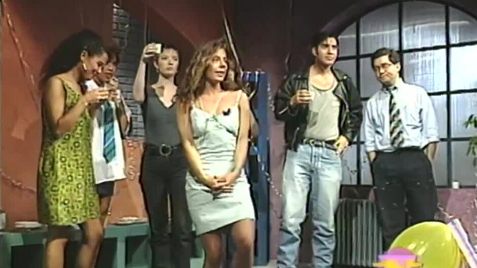 Fiesta de despedida | Ene TV - T2E104 FINAL 