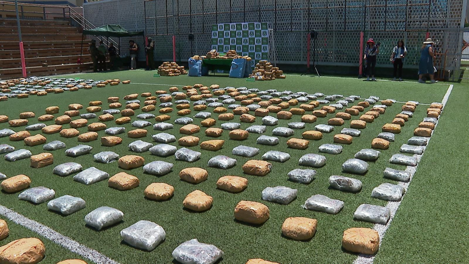 Carabineros decomisa cerca de dos toneladas de marihuana