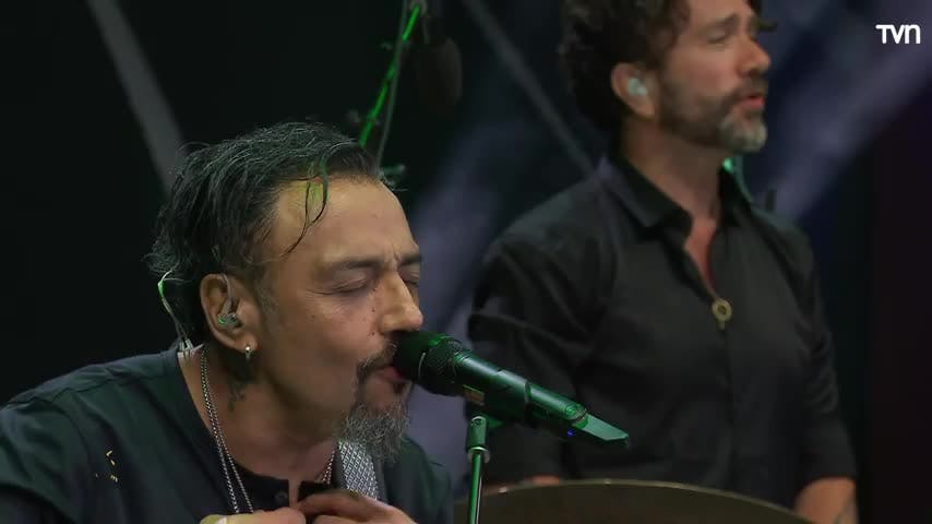 ¡Cerraron la noche! Revive la presentación de Lucybell en Olmué 2025