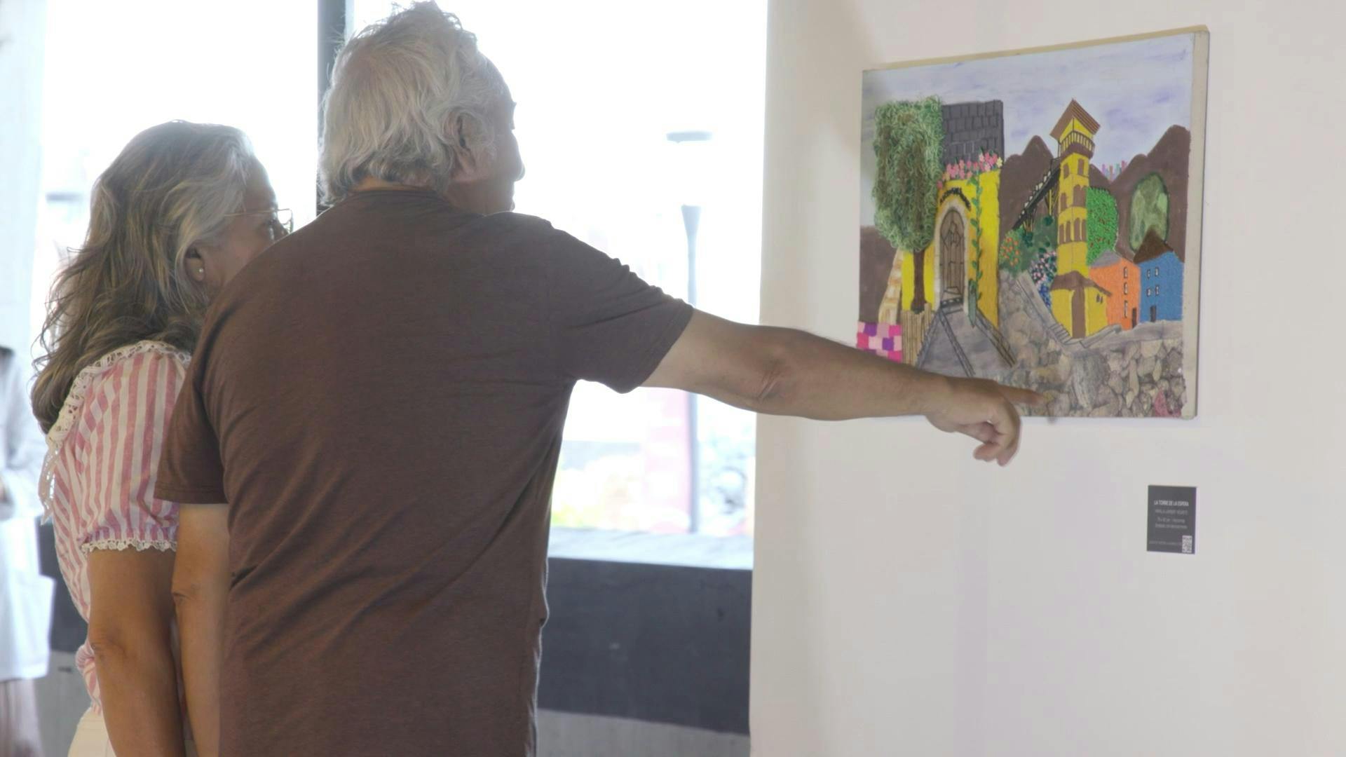 Cuidadoras de Teletón presentan sus obras textiles en Valparaíso