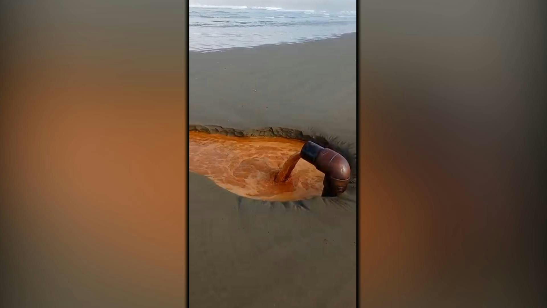 Alerta por vertimiento de líquido extraño desde desalinizadora hasta la bahía de Ventana