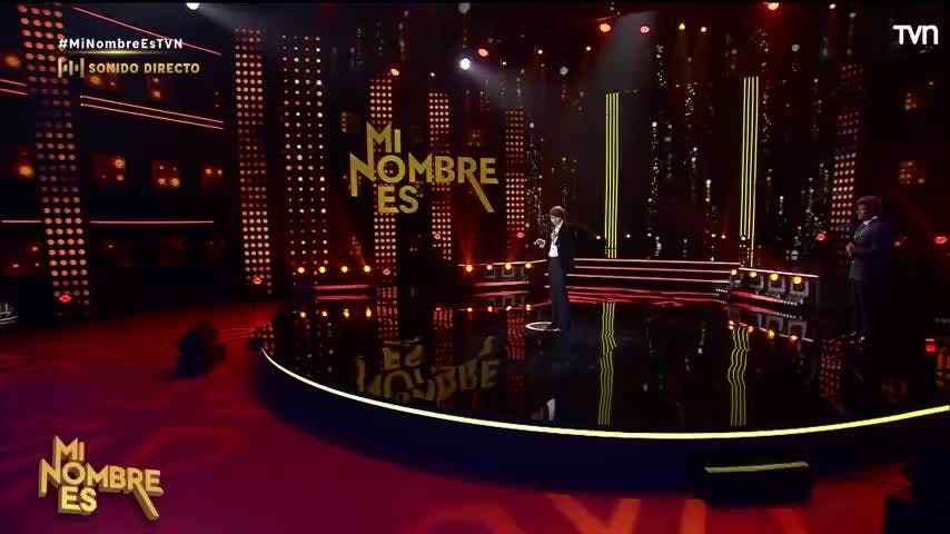 Raphael se la juega cantando "Ave María"