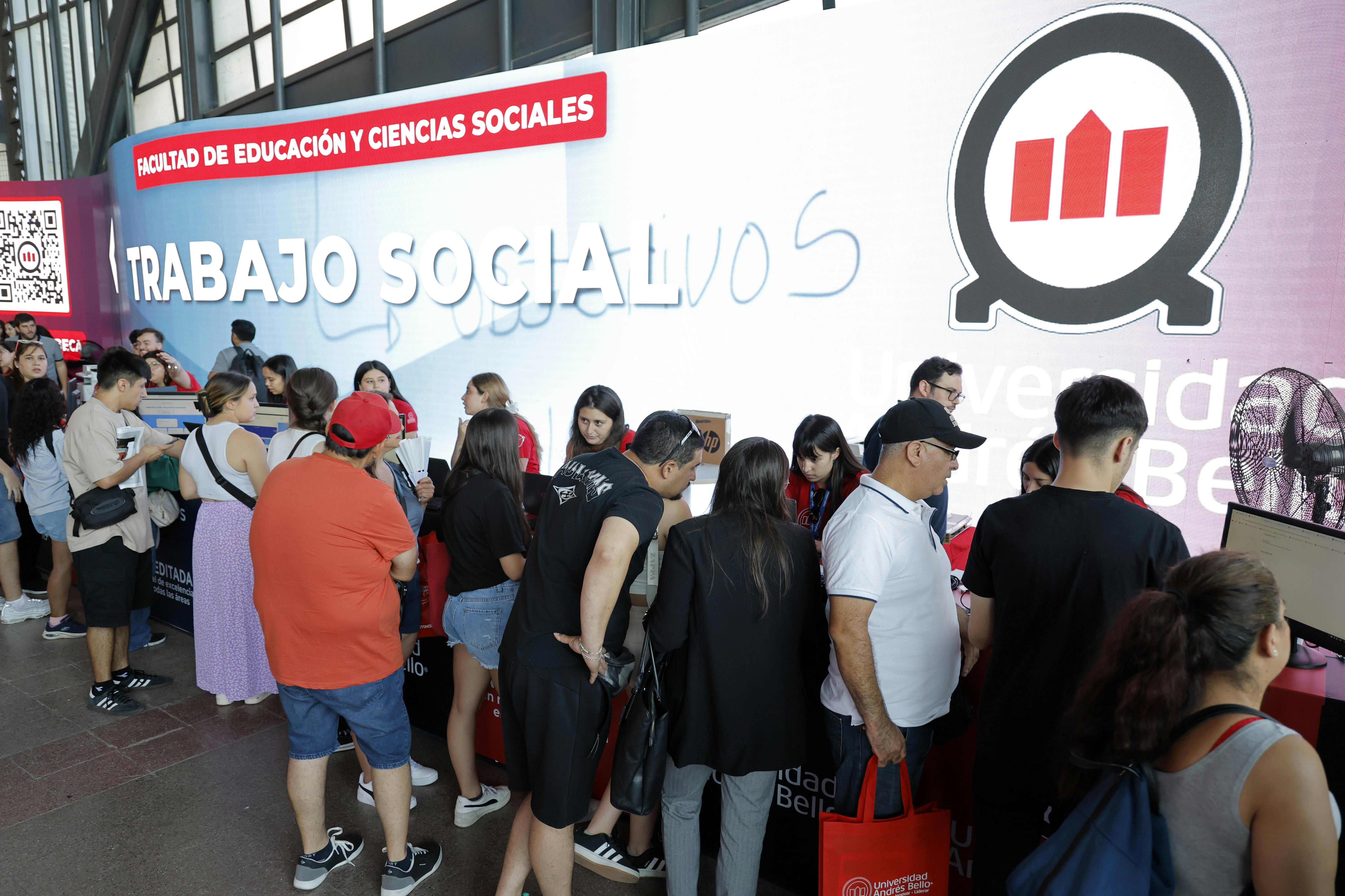 ¿Hay derecho a retracto en la educación superior? Sernac entregó la respuesta