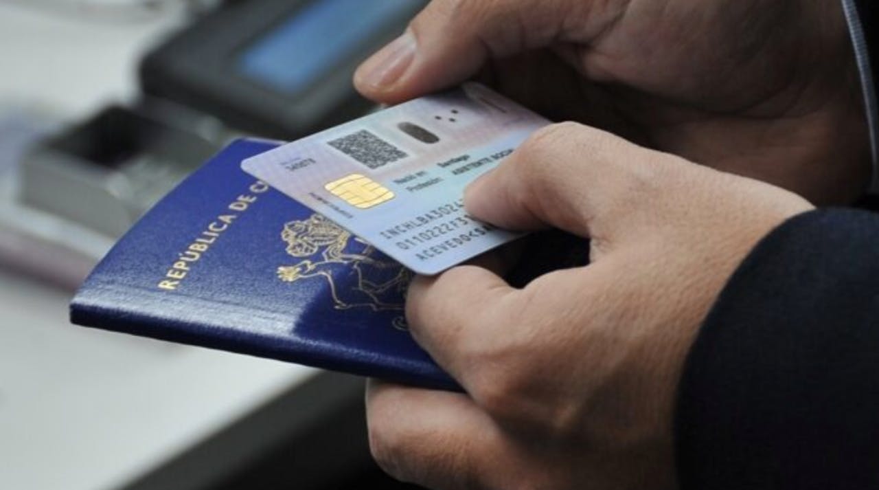 La pesadilla y errores del Registro Civil: Recibió cédula de identidad con una foto de hace 15 años