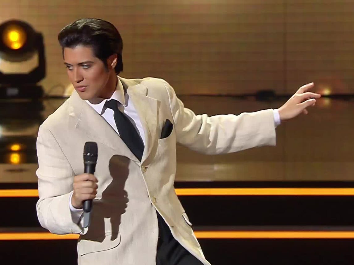 Elvis Presley busca imponerse en su versus con su "Bossa nova baby"