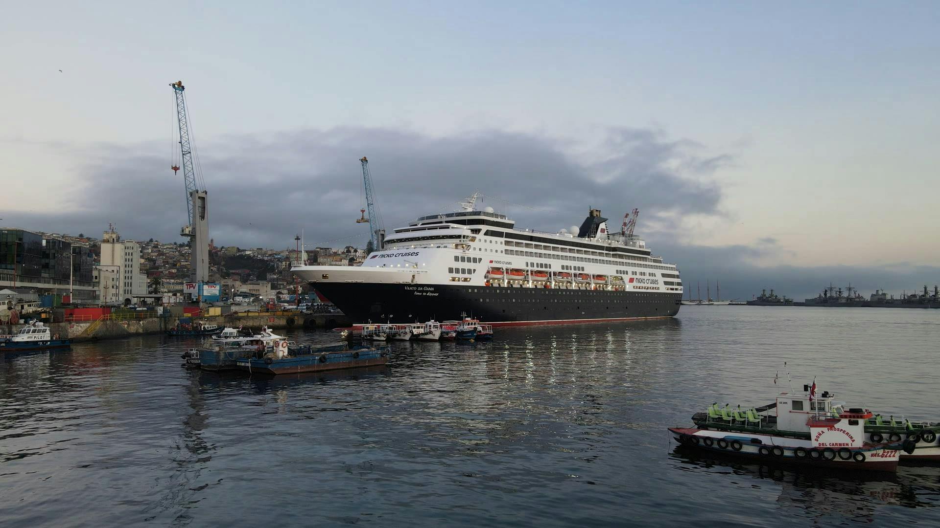 Crucero Vasco Da Gama visitó Valparaíso