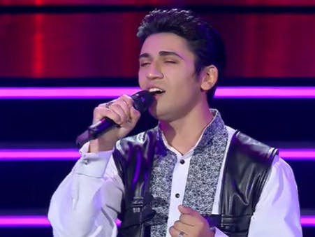 Dimash presenta su selección de éxitos en "Mi Nombre Es"