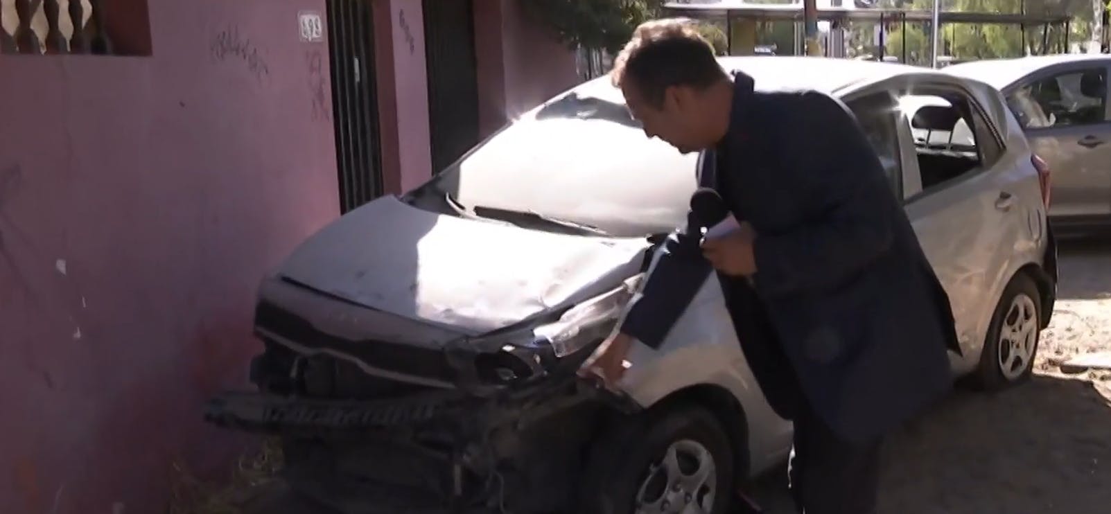 ¿Quién responde?: Arrendó su auto, lo volcaron y lo dejaron abandonado