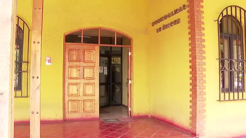 TRICEL proclama a alcalde en Ñiquén tras 2 meses de vacancia