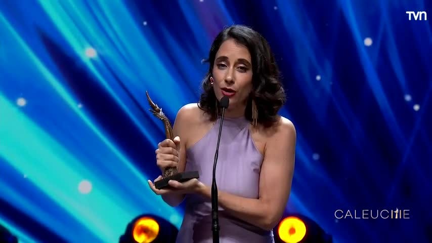 Elisa Zulueta gana Premio del Público en los Premios Caleuche 2025