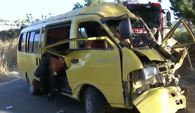 Grave accidente de furgón con temporeros indocumentados en Melipilla