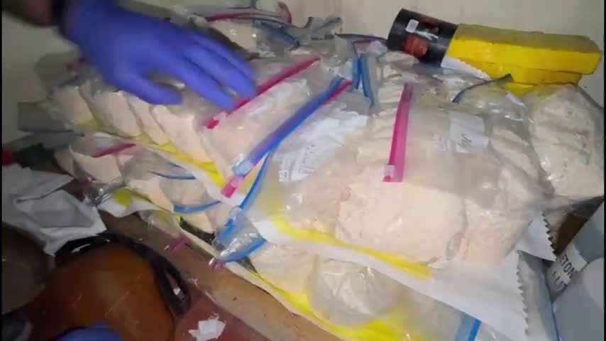 Desmantelan laboratorio de elaboración de drogas