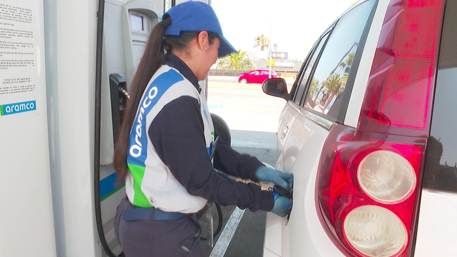 Baja en el precio de las bencinas  