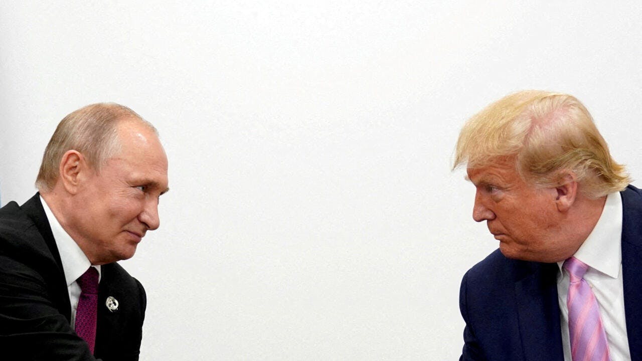 Apoyo de Trump a Rusia contradice su promesa de campaña en política exterior