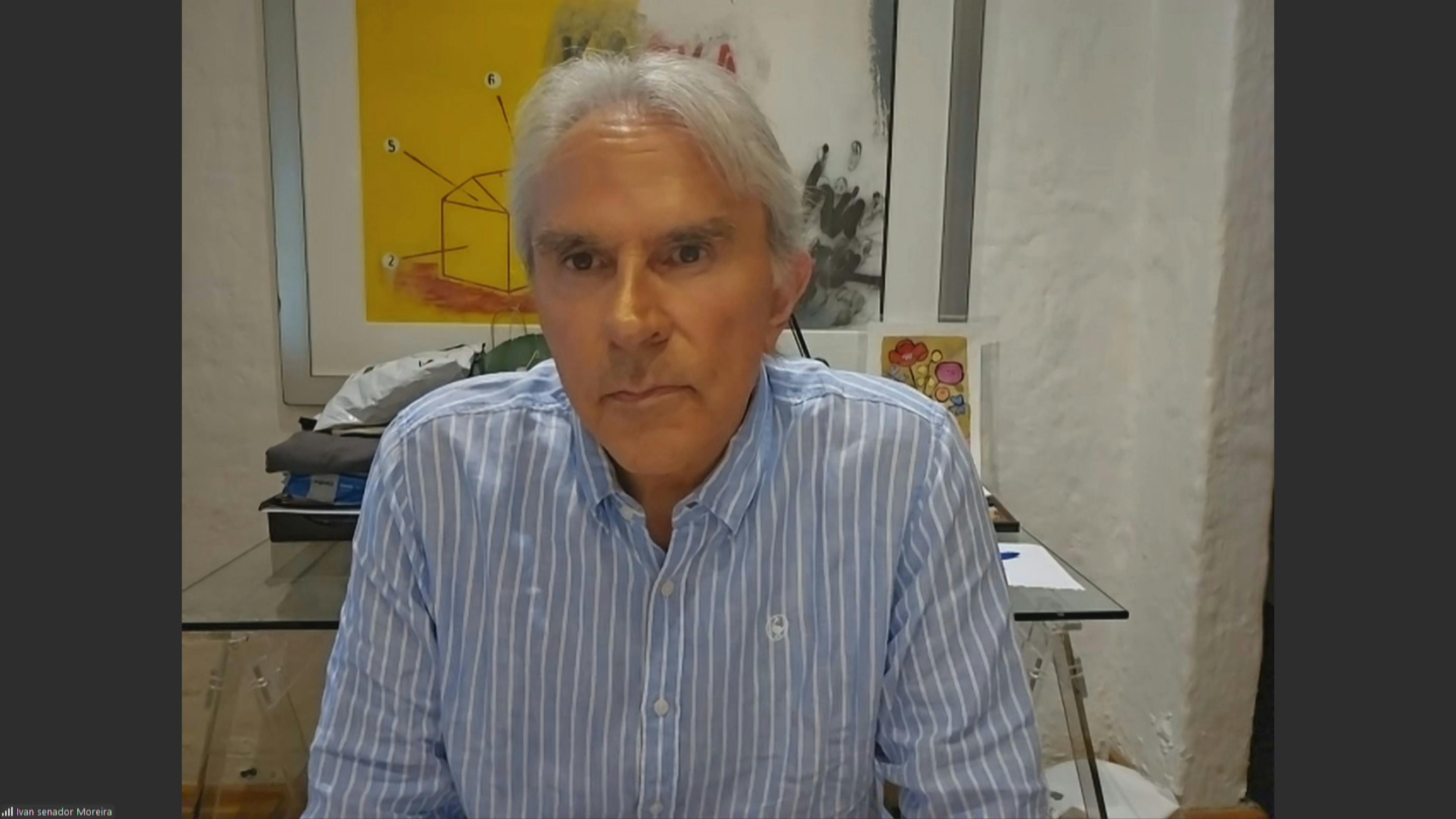 Senador Moreira por lideragos de Kaiser y Kast: "Son una versión criolla de Trump y Milei"