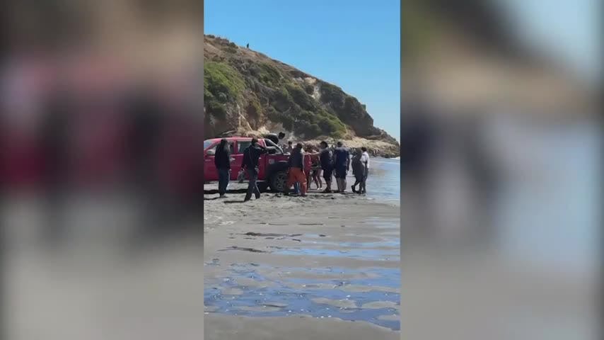 Muerte de surfista en Cobquecura revela conflicto entre deportistas y pescadores artesanales