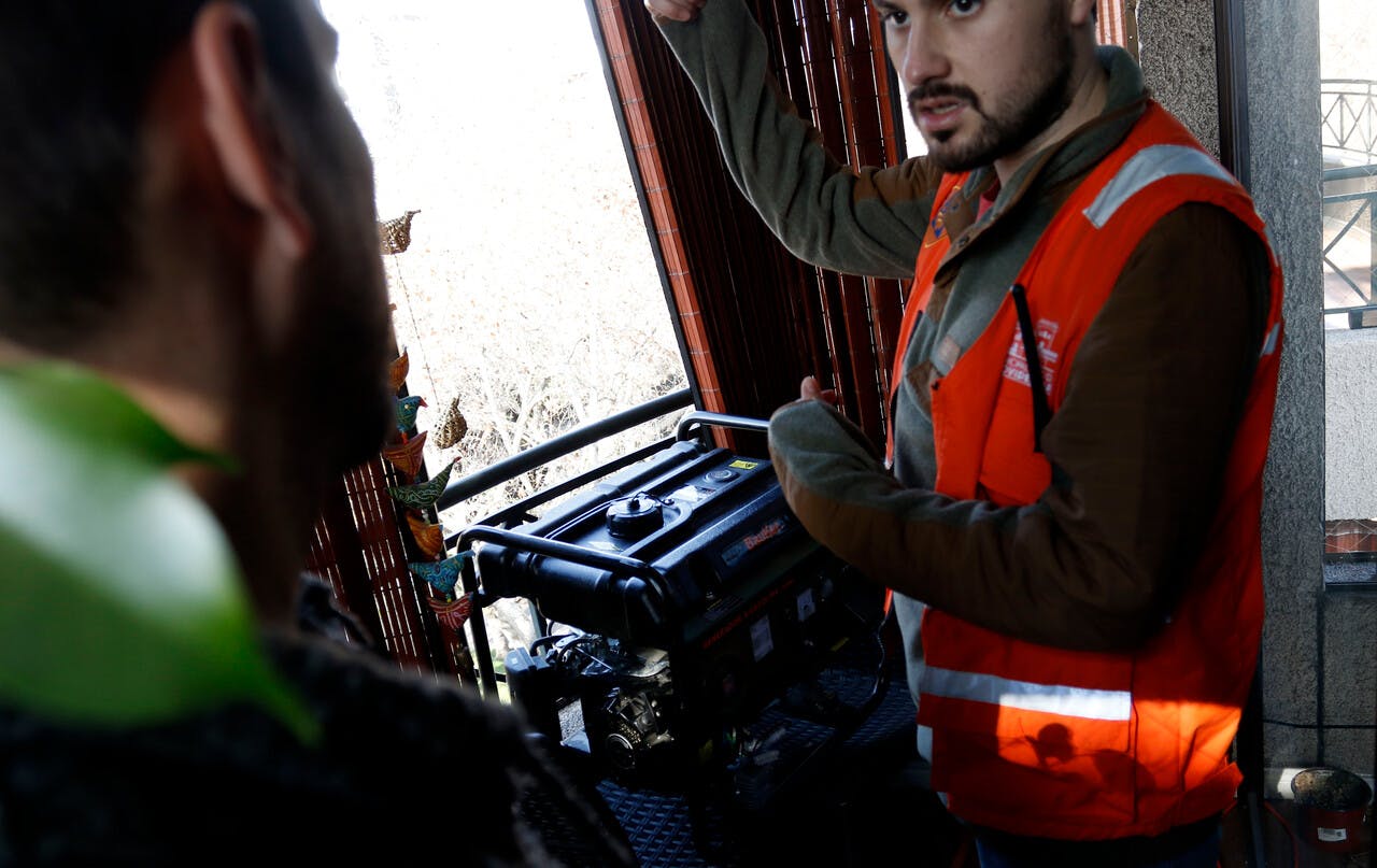 Ante corte de luz: ¿Cómo reaccionar y solicitar ayuda para los pacientes electrodependientes? 