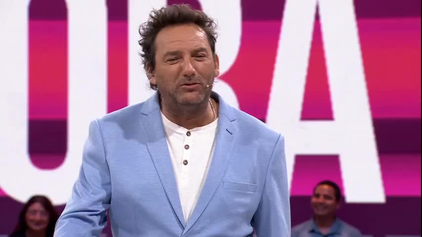 "¿En qué le puedo ayudar?": La imitación de un "Call Center" de Daniel Fuenzalida y participante