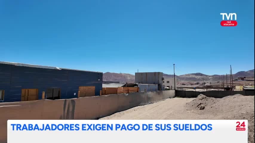 Trabajadores exigen el pago de sus sueldos