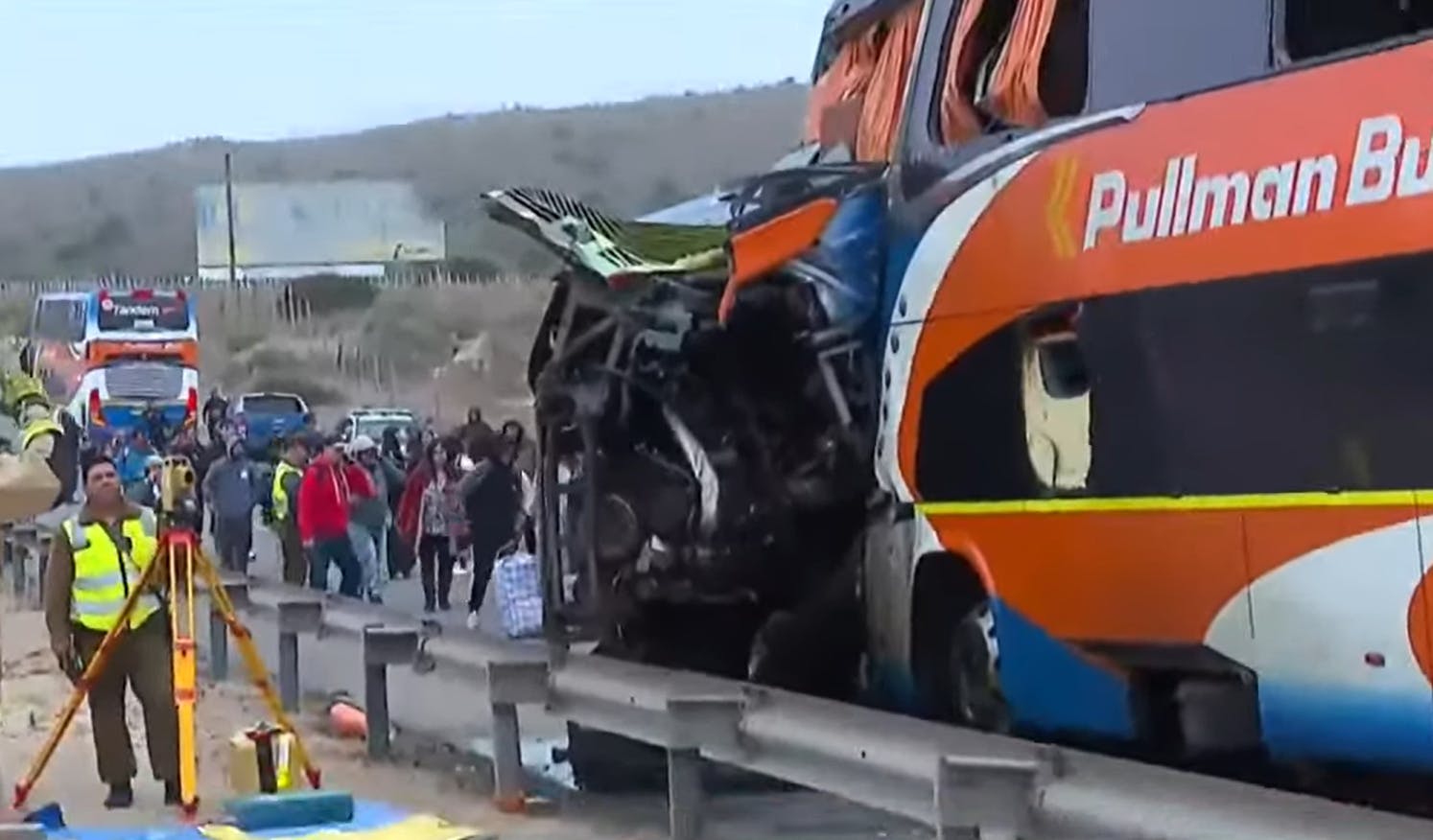 Seis fallecidos y 12 en riesgo vital: Los nuevos detalles del choque múltiple en la Ruta 5 Norte