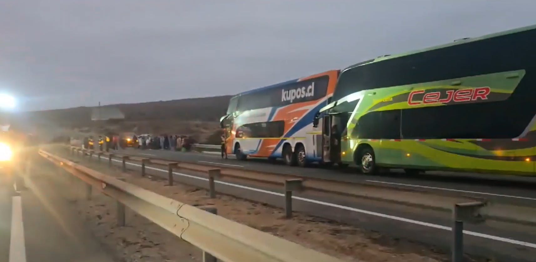 Pasajera relata el momento exacto del choque múltiple en la Ruta 5 Norte 