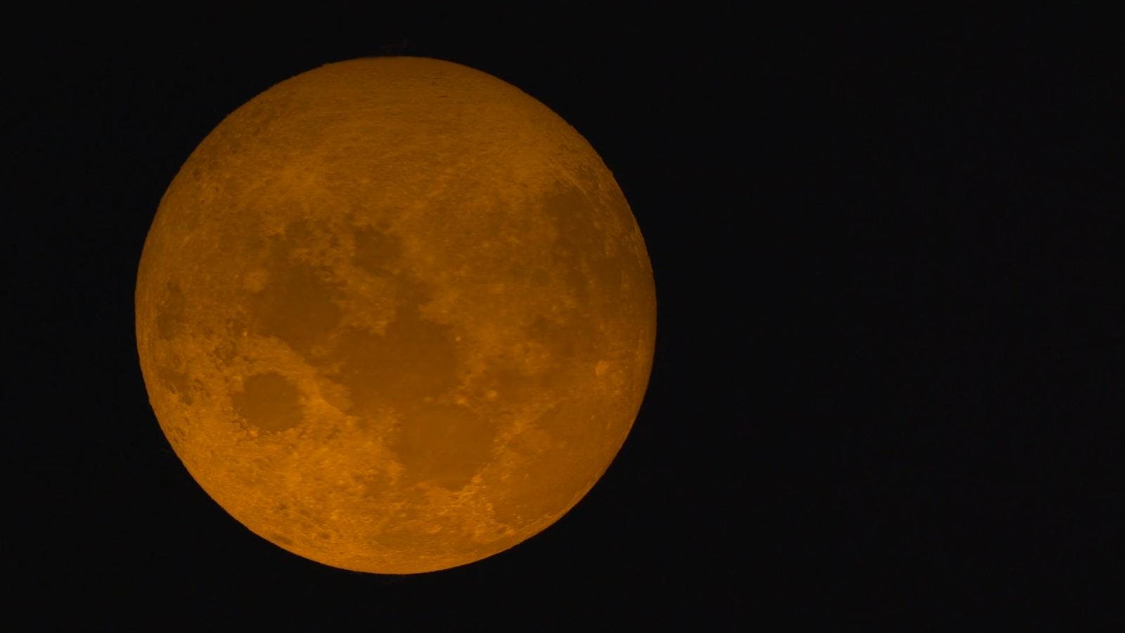 La noche del jueves 13 de marzo de apreciará “la luna roja”
