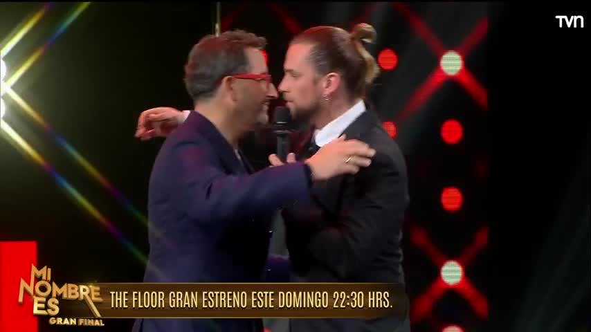 Jean Philippe Cretton le traspasa a Eduardo Fuentes el prime de TVN