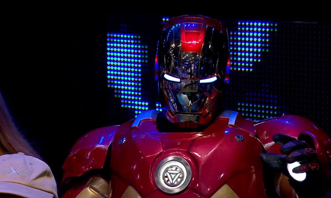 "¿Qué te dice Jarvis?": Iron Man llega a "The Floor Chile"