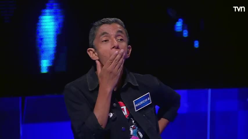 El intenso duelo sobre el cuerpo humano en "The Floor Chile"