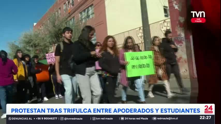 Protestan tras trifulca entre apoderados y estudiantes