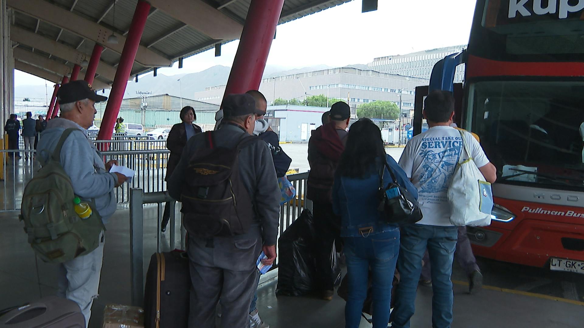Intensifican las fiscalizaciones a buses interurbanos. 