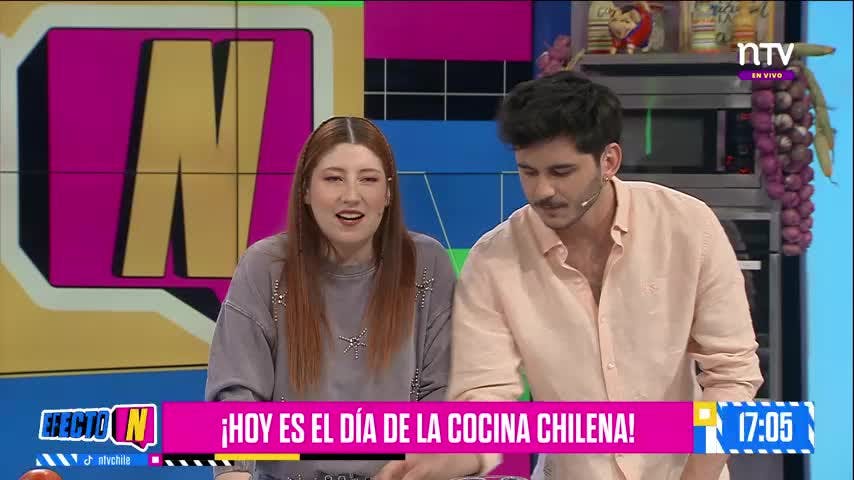 ¡Celebramos el Día de la Cocina Chilena con ensalada chilena y sopaipillas!