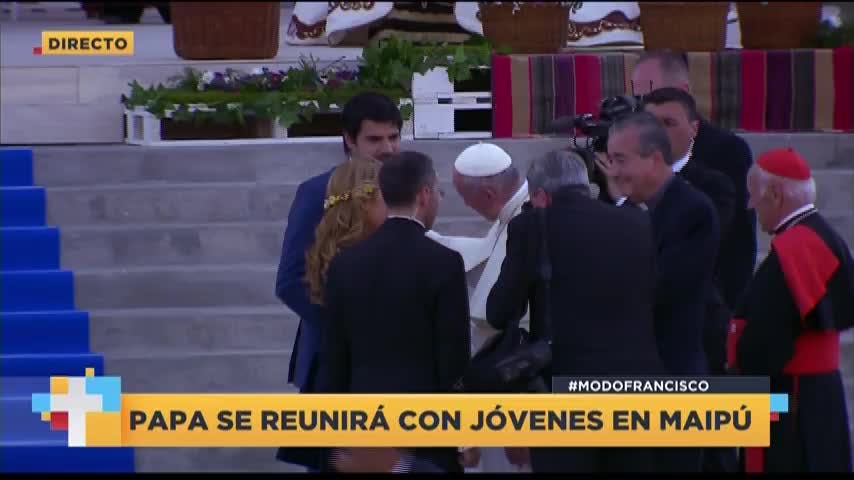 El momento en que Cathy Barriga pide una selfie al Papa Francisco
