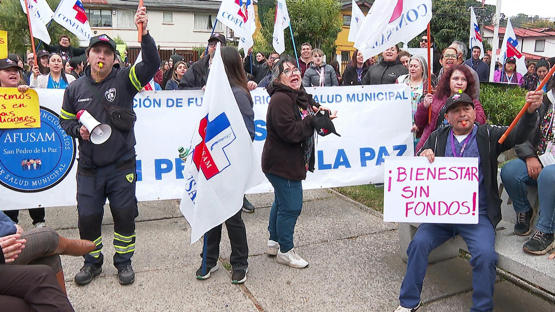 Funcionarios de los Cesfam de San Pedro de la Paz en paro: exigen mejores condiciones laborales