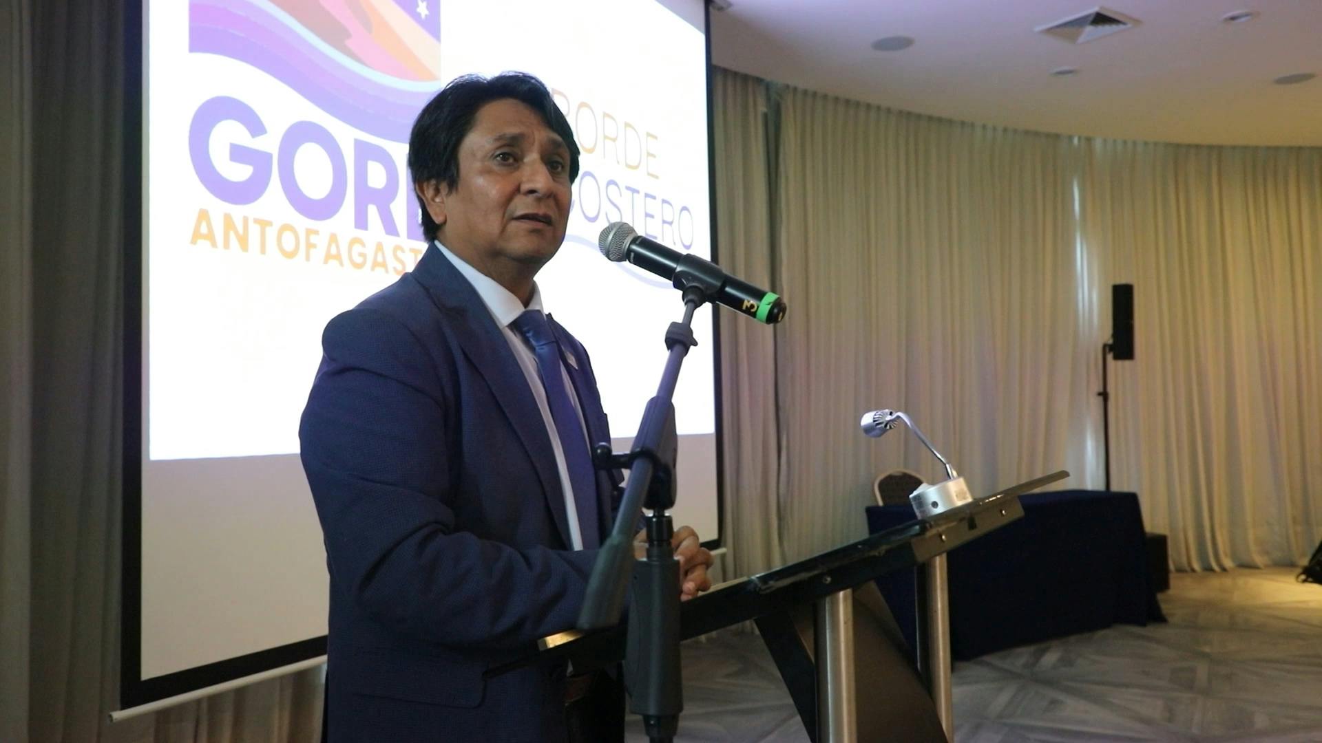 Cien días a cargo de la gobernación regional 