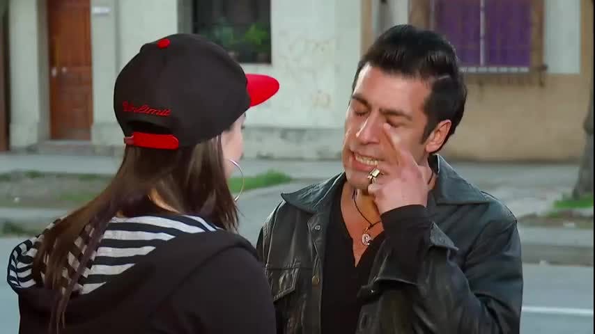 Julio usa el chantaje como arma | Esa no soy yo - T1E52